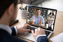 jelnyelv-meeting-online-shutterstock_1704188848-sajatkep