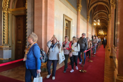 bm_kem_parlament_2025_02