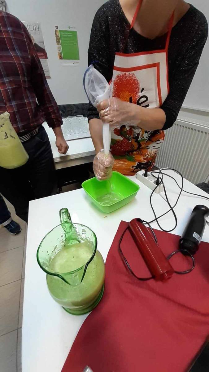 szep_mmvar_egeszseges_italok_keszitese_17