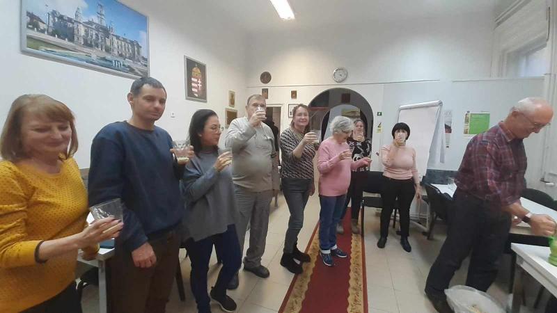 szep_mmvar_egeszseges_italok_keszitese_18