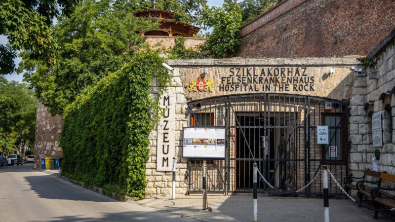 sziklakorhaz
