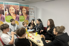 Hallas_Vilagnapja_2026_13