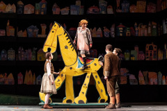 PestiMagyarSzinhaz-Harisnyas-Pippi-6