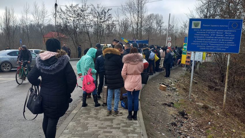 Segítségnyújtás az ukrajnai siket menekülteknek