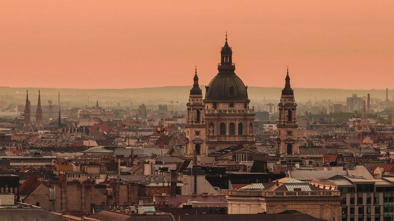 Szent István-bazilika és a belváros – ismeretterjesztő, tudásbővítő séta Budapest szívében