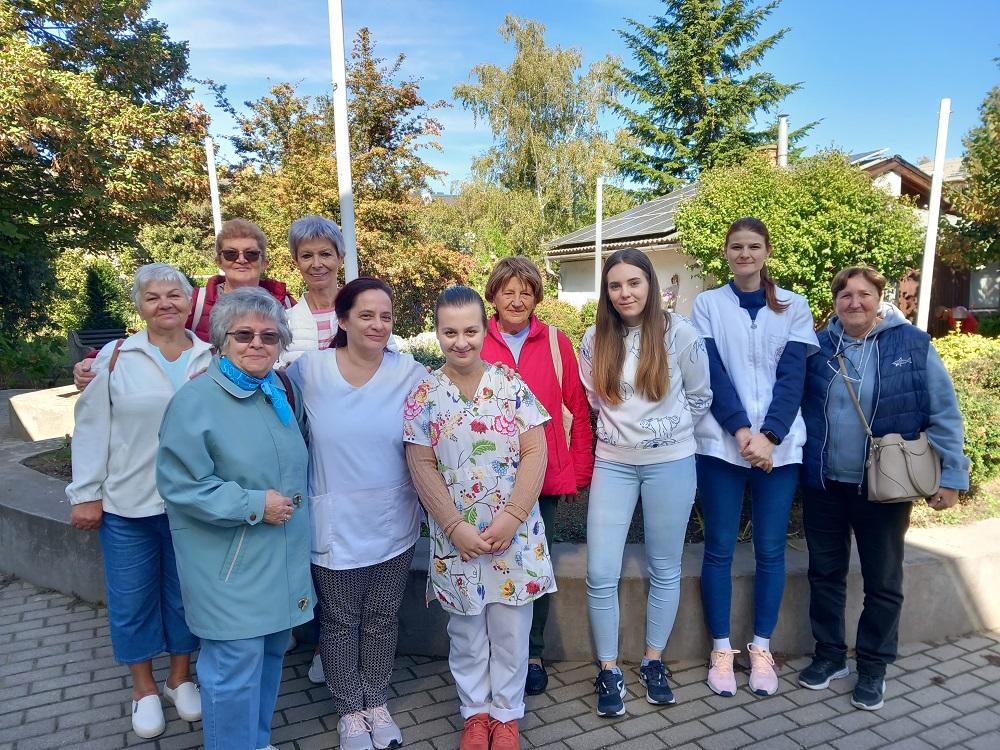 Az idősek világnapján ismét a Szegedi Ősz Idősotthonban önkénteskedtünk