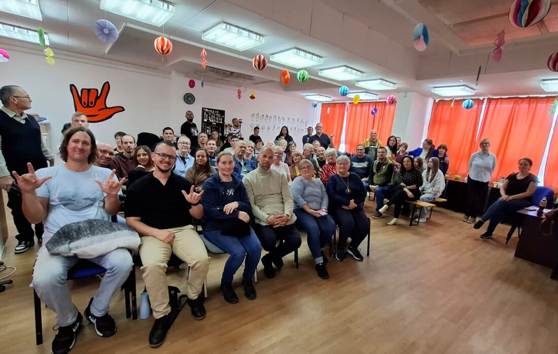 Szombathelyre érkezett a várva várt Deafhood-előadás!