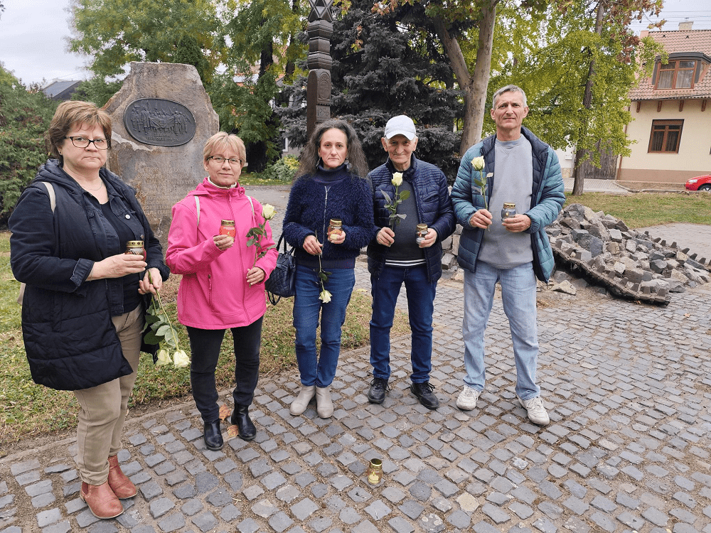 Sétával emlékeztünk a szolnoki Hősökre