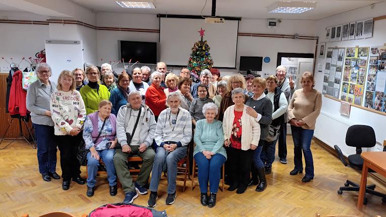 Taggyűlés volt és hűséges tagjainkat köszöntöttük Pécsen